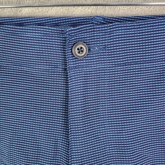 Men's Blue Ben Hogan Golf Shorts Performance Stretch Fabric 10" Inseam Size 40 - Picture 4 of 12